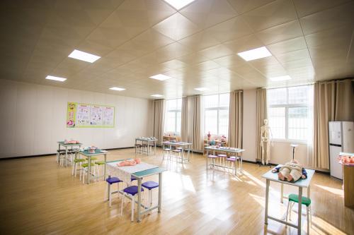 幼儿保育实训室
