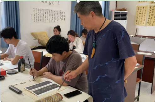 闫仑.png